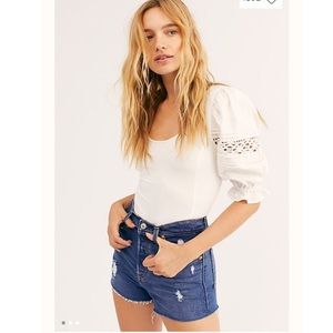 Levi’s Ribcage Shorts